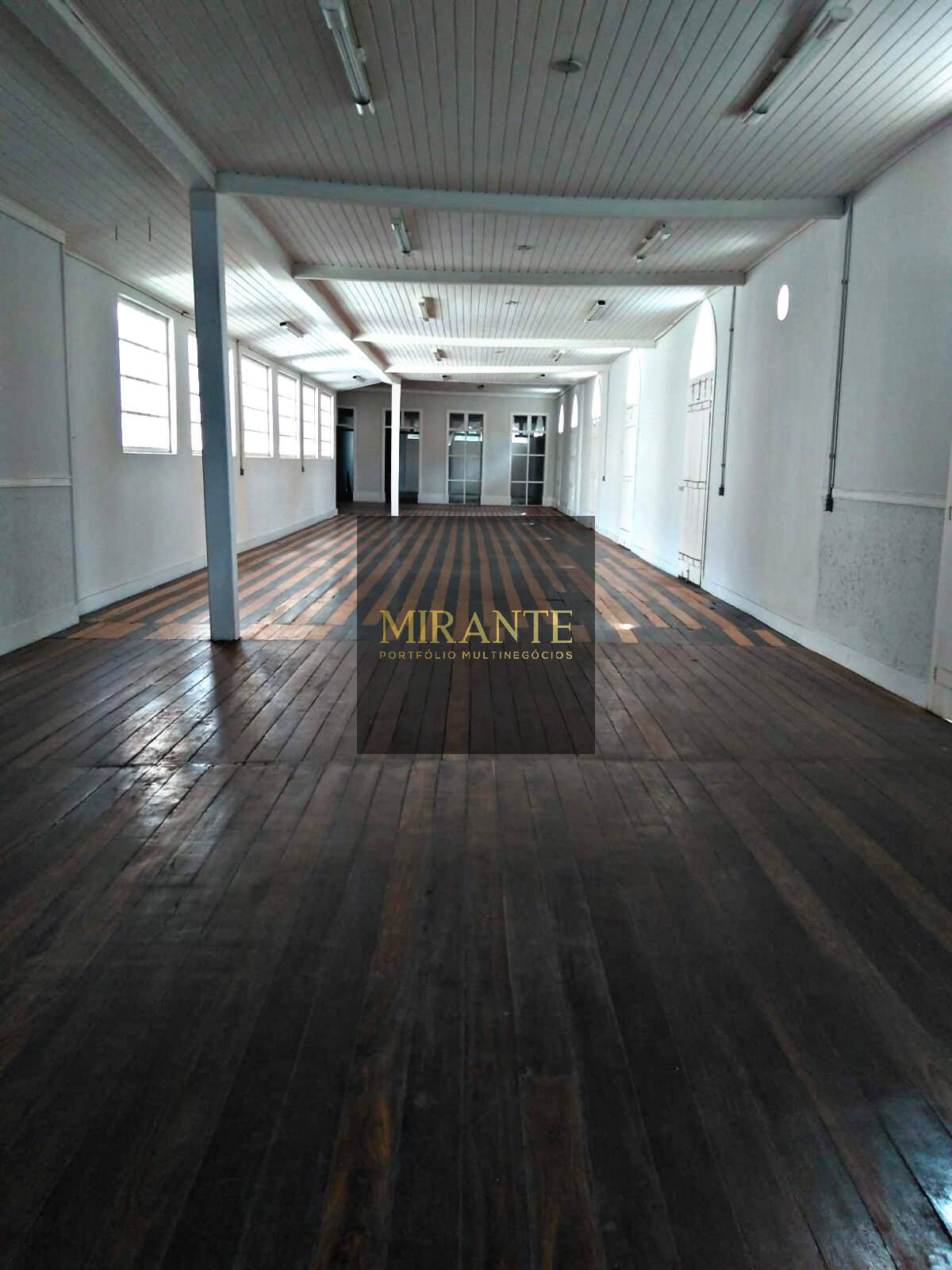 Prédio Inteiro à venda, 1540m² - Foto 19
